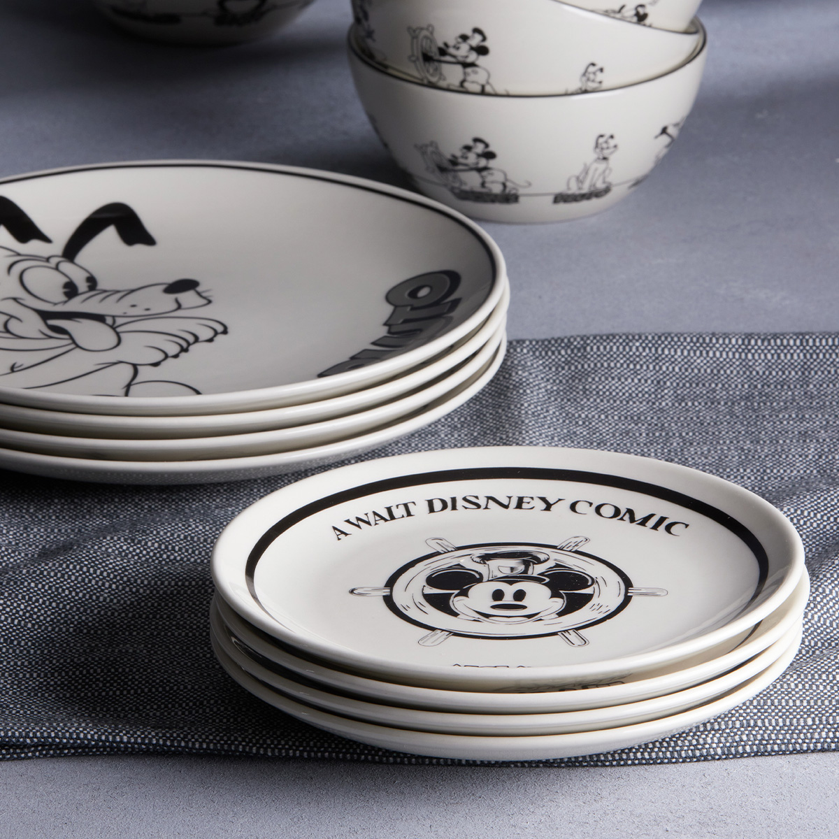 Plato Postre Cm 20.2cm Disney Mickey Pasado
