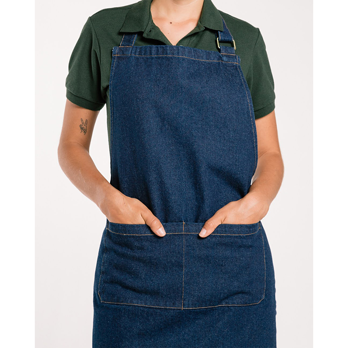 Delantal Pechera Jean Oscuro by All in Chef