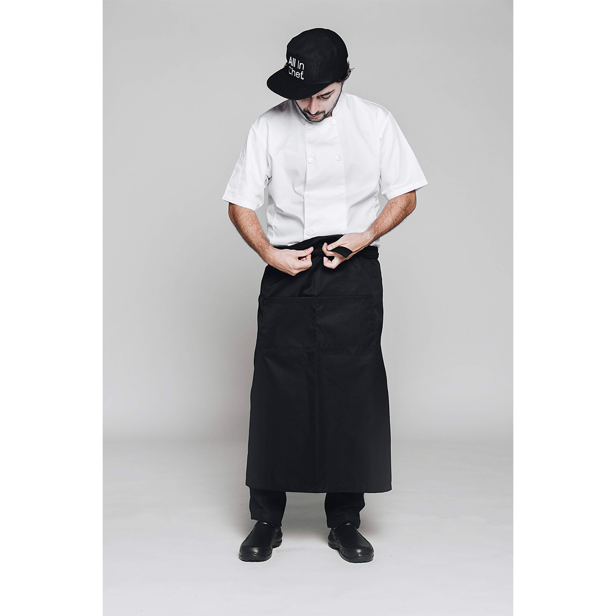Delantal Faldón Negro Solapa by All in Chef
