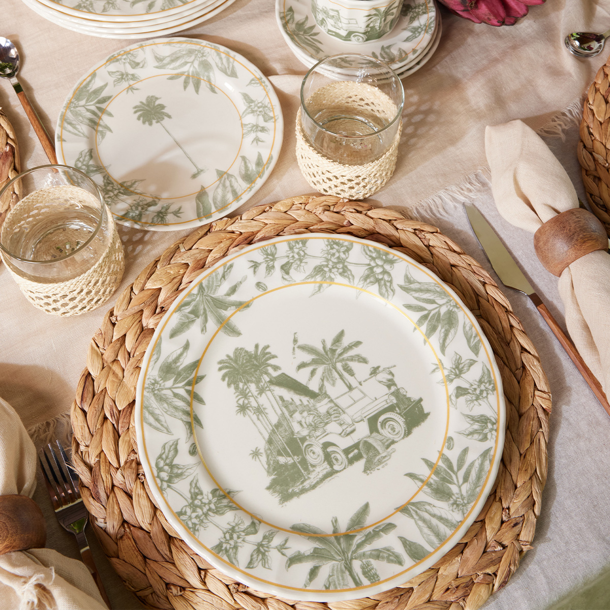 Plato Pando 27.1cm Con Aroma de Café por Tendencia y Mesa