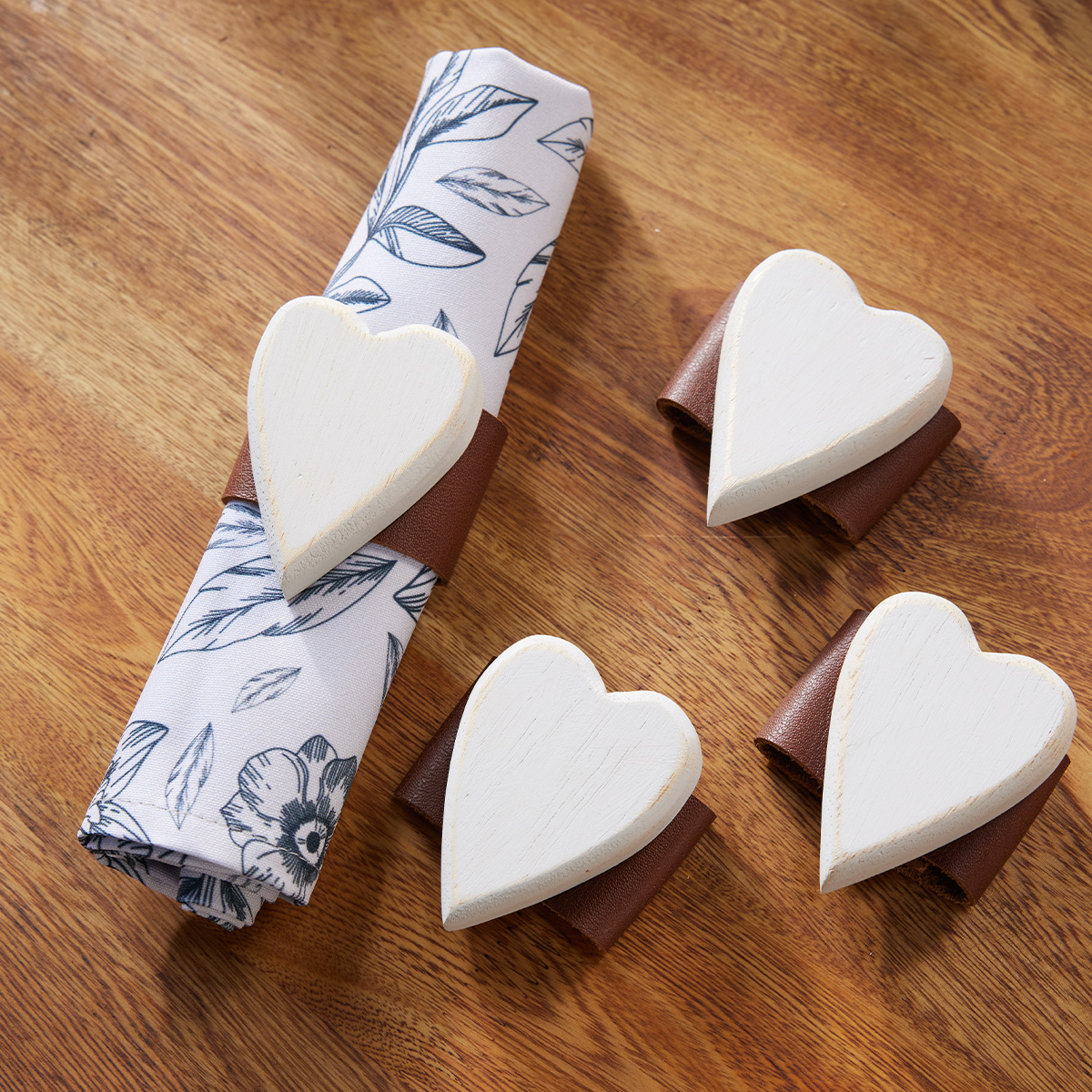 Set 4 Servilleteros 5.5X1.5cm cuero corazón
