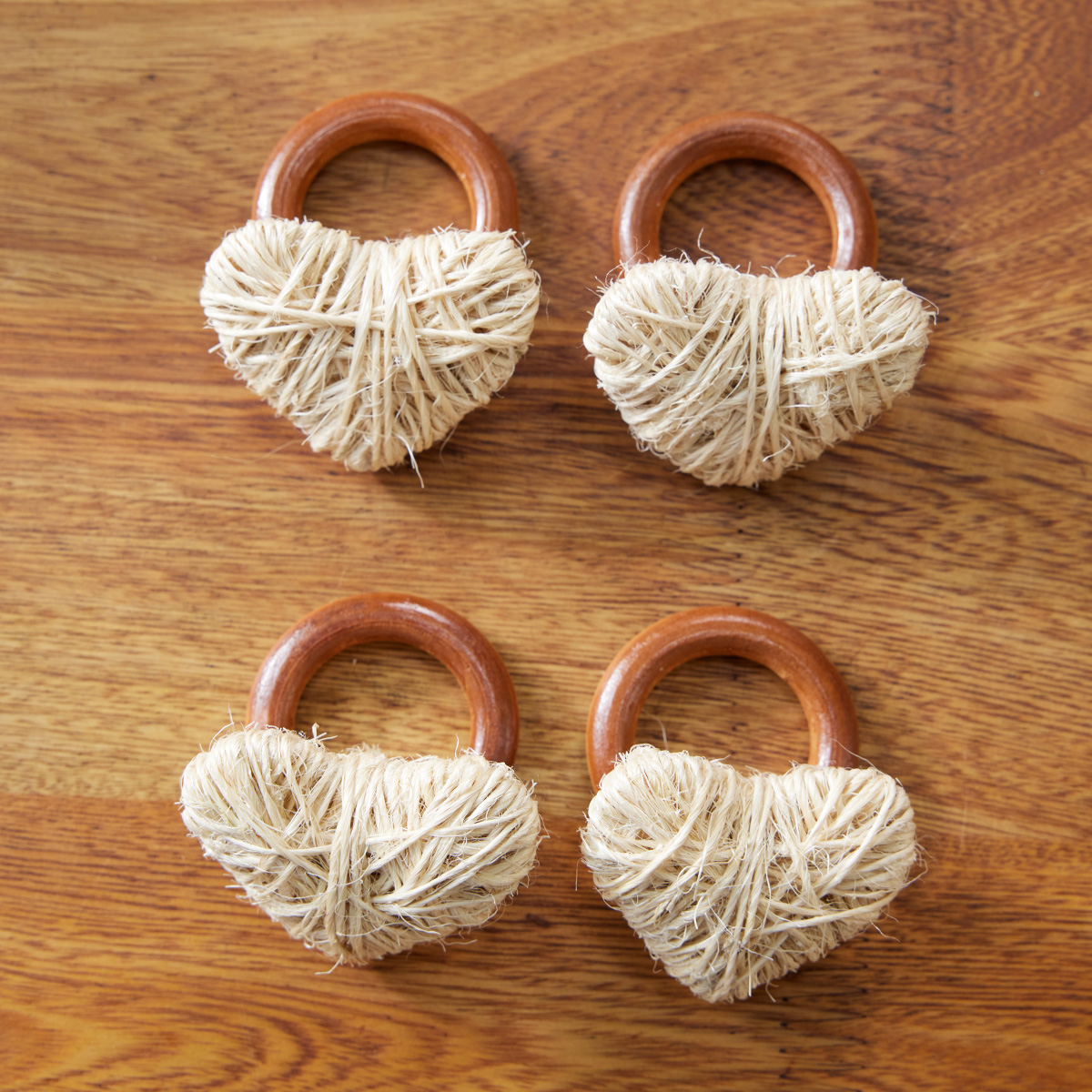 Set 4 Servilleteros 6X2CM Cabuya Corazón