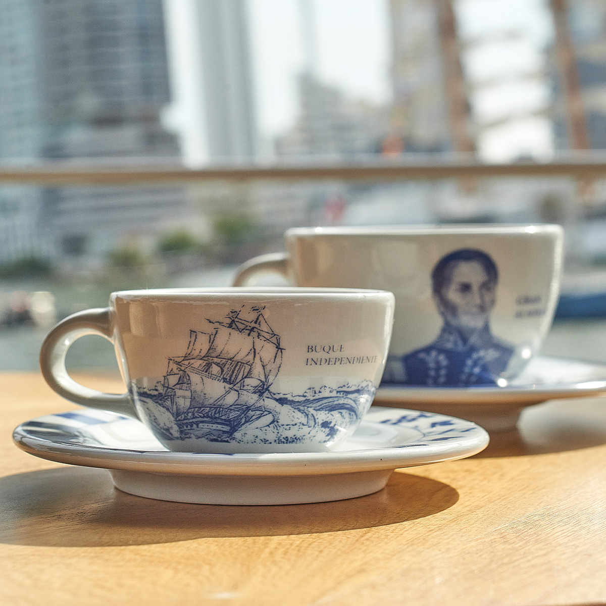 Set de Café 4 Puestos 8 piezas 94ml Bicentenario Naval